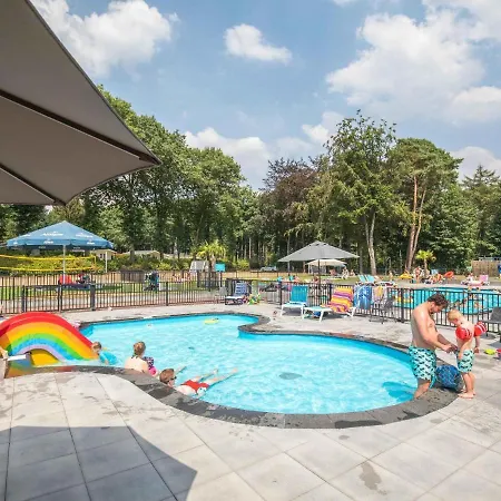 Beautiful With Sauna And Hot Tub, In A Park, Close To De Veluwe Chalet *